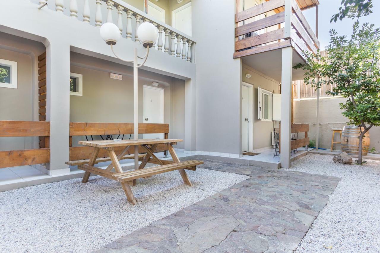 Sunrise Suites Kato Daratso Bagian luar foto