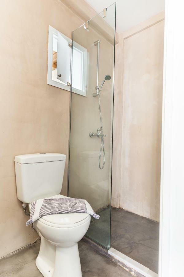 Sunrise Suites Kato Daratso Bagian luar foto